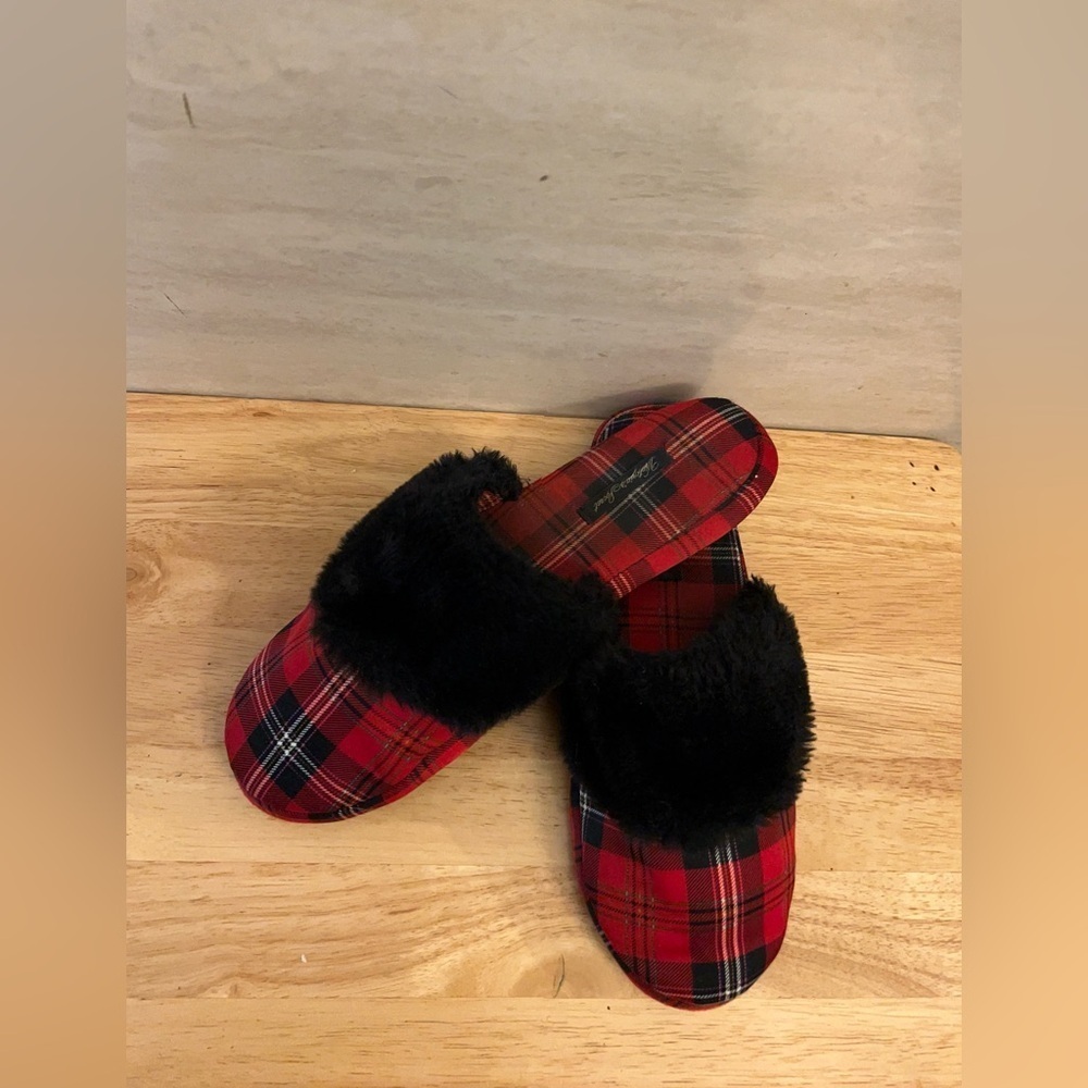 Victoria's Secret Signature Satin Red and Black Plaid Slippers With Faux Fur
